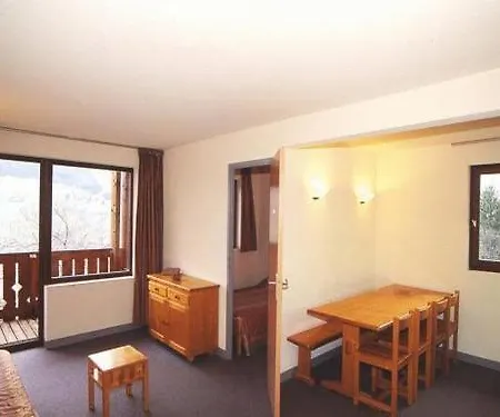 Mamie Hotel 4*